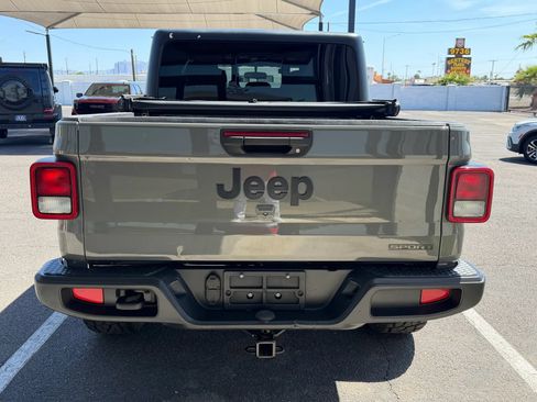 Used 2020 Jeep Gladiator Sport w/ Quick Order Package 24S AWD/4WD image 7