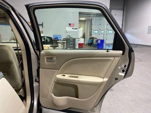 Used 2005 Mercury Montego Luxury FWD image 26