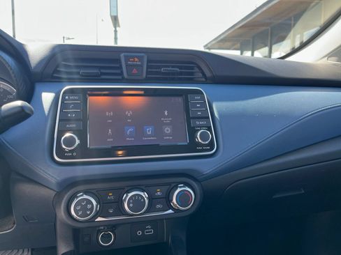 Used 2025 Nissan Versa SV FWD image 20