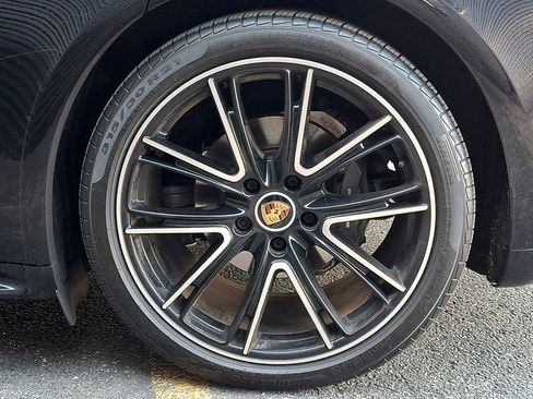 Certified 2023 Porsche Panamera 4 Platinum Edition AWD/4WD image 14
