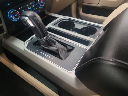 Used 2016 Ford F150 Lariat w/ Equipment Group 501A Mid image 26