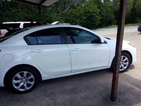 Used 2012 MAZDA MAZDA3 i Sport FWD image 7