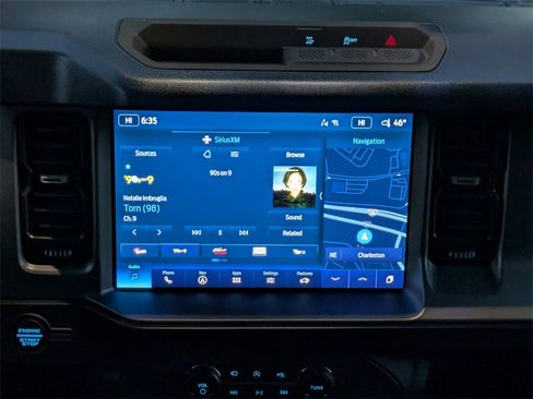 Used 2022 Ford Bronco Outer Banks image 18