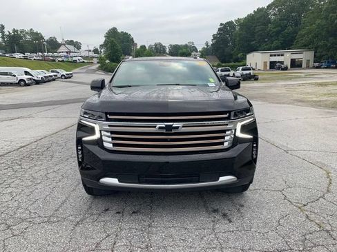 Used 2024 Chevrolet Tahoe High Country w/ Advanced Technology Package AWD/4WD image 3