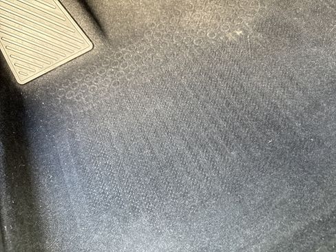 Used 2022 Lexus UX 250h w/ Premium Package image 17