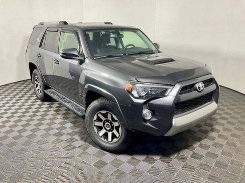 Used 2018 Toyota 4Runner TRD Off-Road AWD/4WD image 7