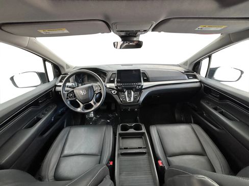 Used 2023 Honda Odyssey Touring image 17