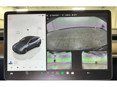 Used 2022 Tesla Model Y Long Range AWD/4WD image 34