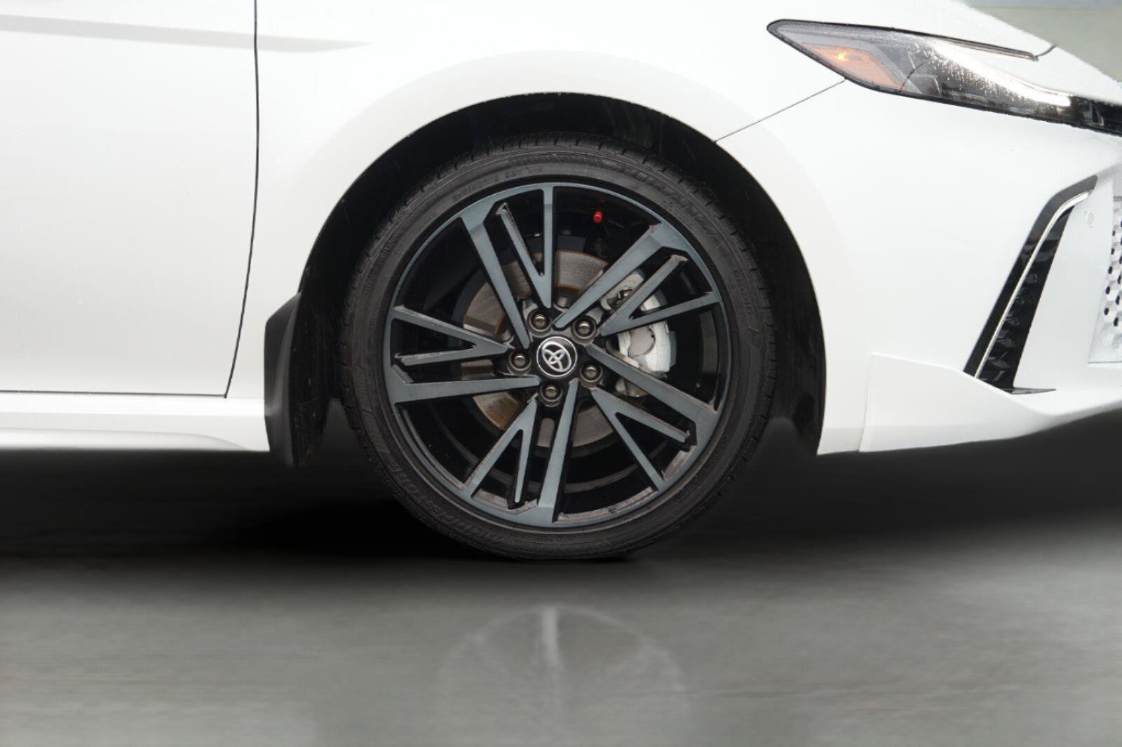 Used 2026 Toyota Camry XSE w/ Premium Plus Package FWD image 4