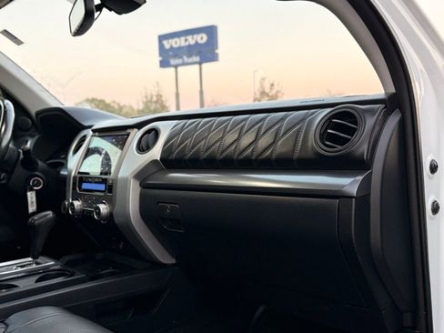 Used 2018 Toyota Tundra Platinum image 34