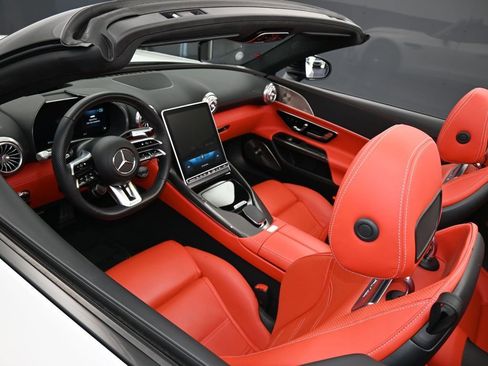 Used 2022 Mercedes-Benz SL 63 AMG 4MATIC image 40