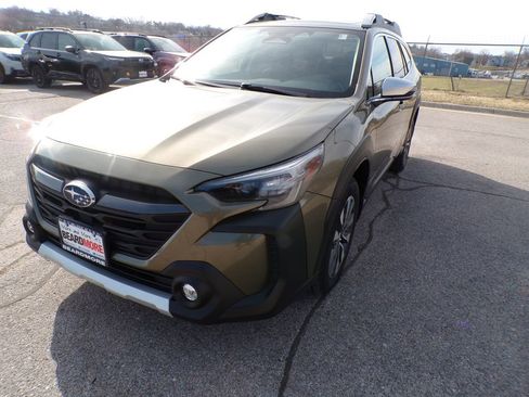 Used 2023 Subaru Outback Touring image 1