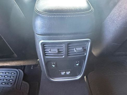 Used 2019 Dodge Charger SXT w/ Leather Interior Group RWD image 5