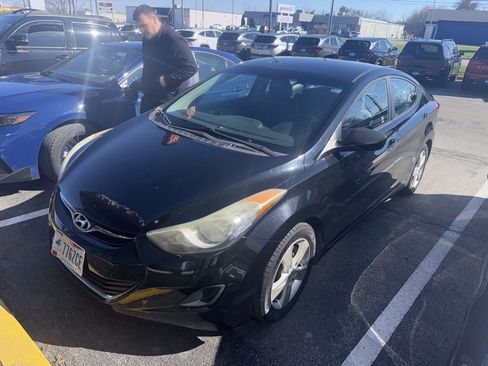 Used 2011 Hyundai Elantra GLS w/ Preferred Equipment Pkg 3 image 1