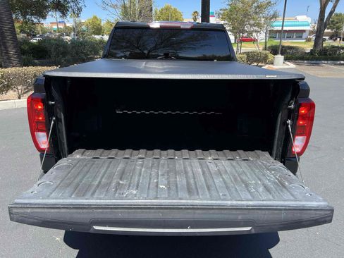 Used 2020 GMC Sierra 1500 SLE w/ SLE Value Package AWD/4WD image 70