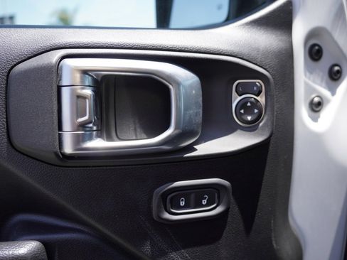 Certified 2023 Jeep Wrangler Unlimited Rubicon image 13