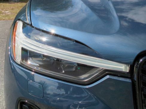 New 2026 Volvo XC60 B5 Ultra w/ Climate Package image 10