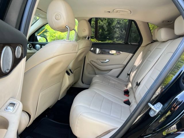 Used 2019 Mercedes-Benz GLC 300 image 16