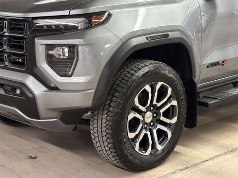 Used 2024 GMC Canyon AT4 w/ AT4 Premium Package image 10