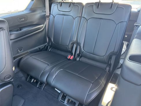 New 2025 Jeep Grand Cherokee L Limited image 26