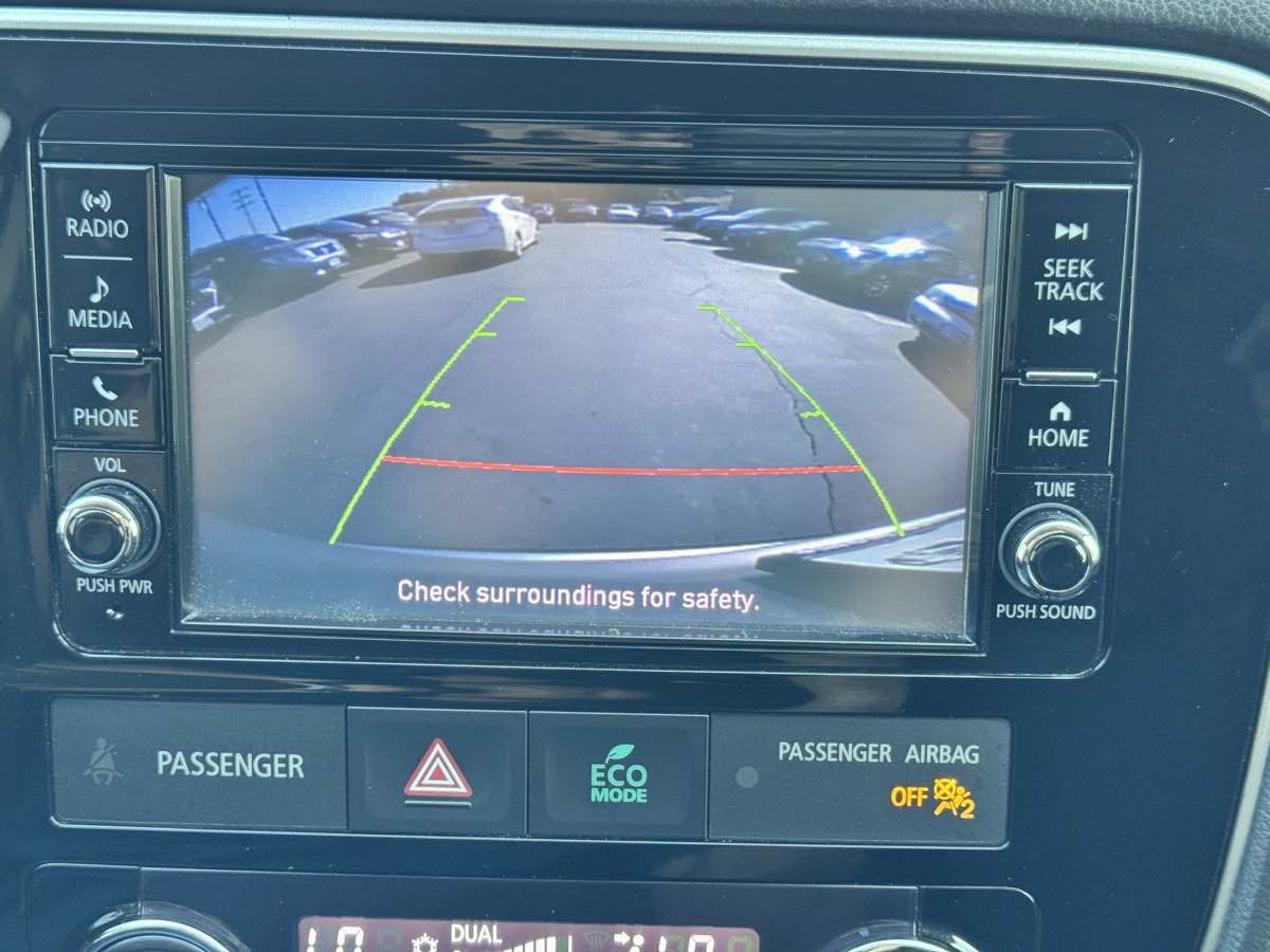 Used 2018 Mitsubishi Outlander ES FWD image 46