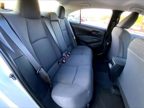 Certified 2025 Toyota Corolla LE image 18