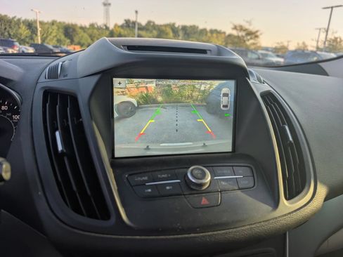 Used 2018 Ford Escape SEL AWD/4WD image 37