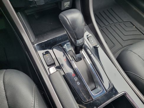 Used 2017 Honda Accord EX-L image 18