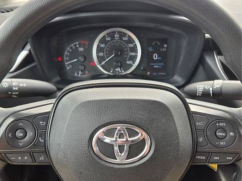 Used 2022 Toyota Corolla LE FWD image 28