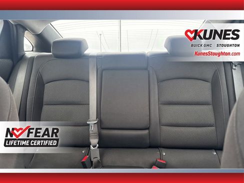 Used 2024 Chevrolet Malibu LT image 28