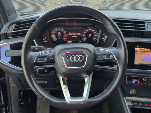 Used 2020 Audi Q3 2.0T Premium w/ Convenience Package AWD/4WD image 9