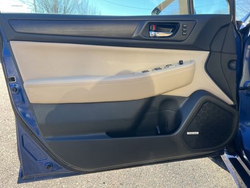 Used 2015 Subaru Legacy 2.5i Limited image 11