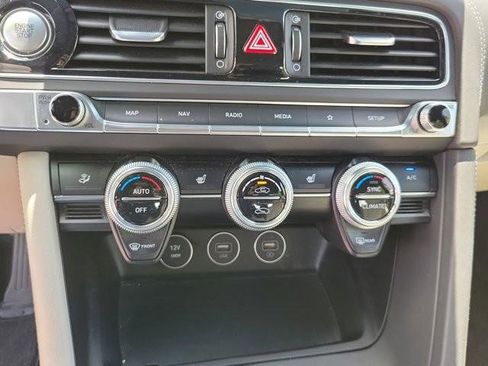 Used 2023 Genesis G70 2.0T RWD image 29