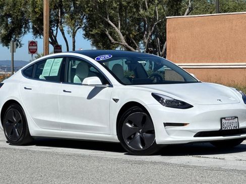 Used 2020 Tesla Model 3 Long Range image 2