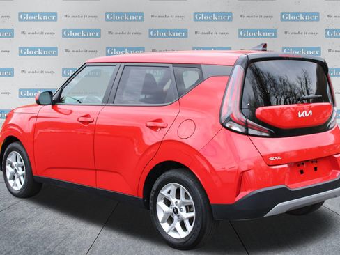 Used 2024 Kia Soul LX w/ Option Group 015 image 8