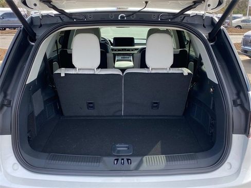 New 2026 Lincoln Aviator 2WD image 26