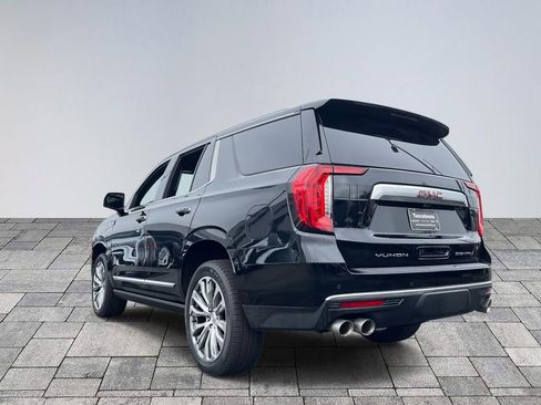 Used 2021 GMC Yukon Denali w/ Denali Premium Package image 5