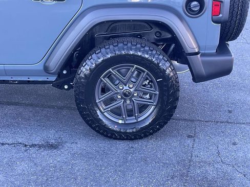 New 2026 Jeep Wrangler Unlimited Sport AWD/4WD image 11