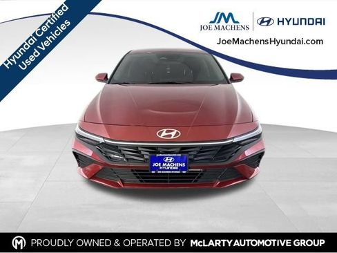 Used 2026 Hyundai Elantra SE FWD image 2