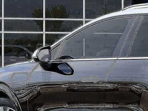 New 2025 Chevrolet Equinox EV LT image 28