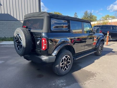 Used 2022 Ford Bronco Outer Banks image 5