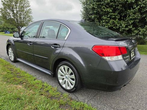 Used 2011 Subaru Legacy 2.5i Limited AWD/4WD image 8