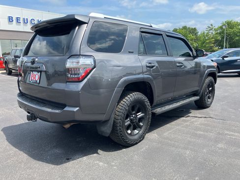 Used 2016 Toyota 4Runner SR5 Premium AWD/4WD image 6
