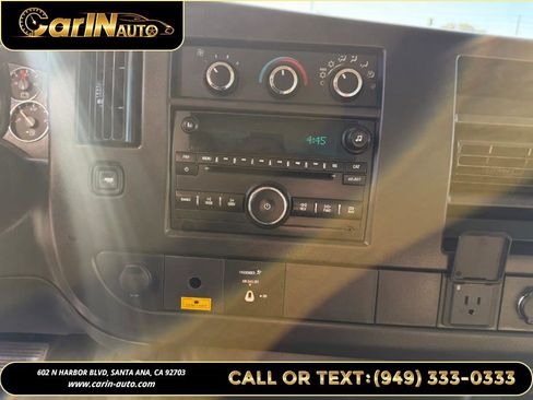 Used 2016 Chevrolet Express 4500 RWD image 11