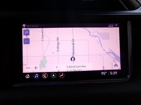 Used 2021 GMC Yukon XL Denali w/ Denali Premium Package image 30