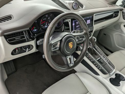 Certified 2020 Porsche Macan GTS AWD/4WD image 4