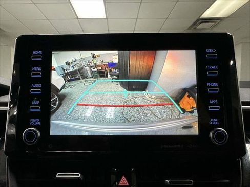 Used 2020 Toyota Corolla SE w/ SE Premium Package FWD image 22