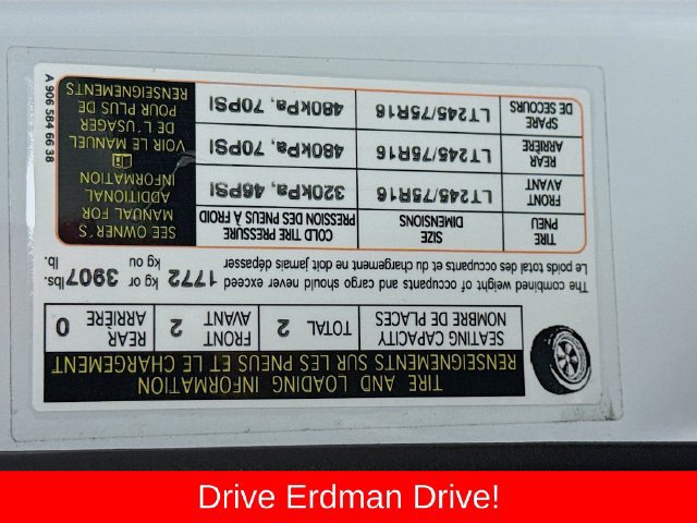 Used 2025 Mercedes-Benz Sprinter 2500 image 28