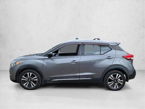 Used 2018 Nissan Kicks SR w/ Exterior Package FWD image 8