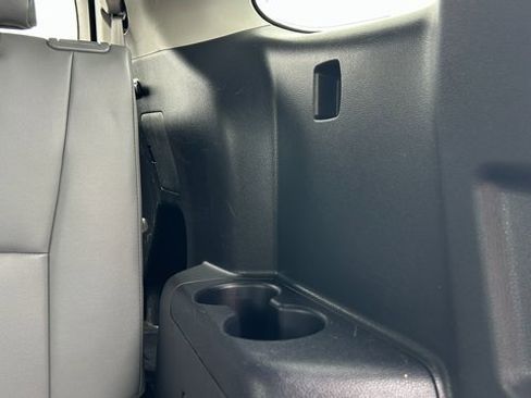 Used 2021 Toyota Highlander XLE image 50